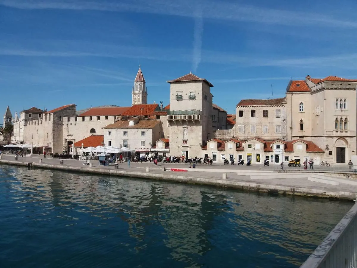 Apartman Zora Trogir 0*,  Croatie
